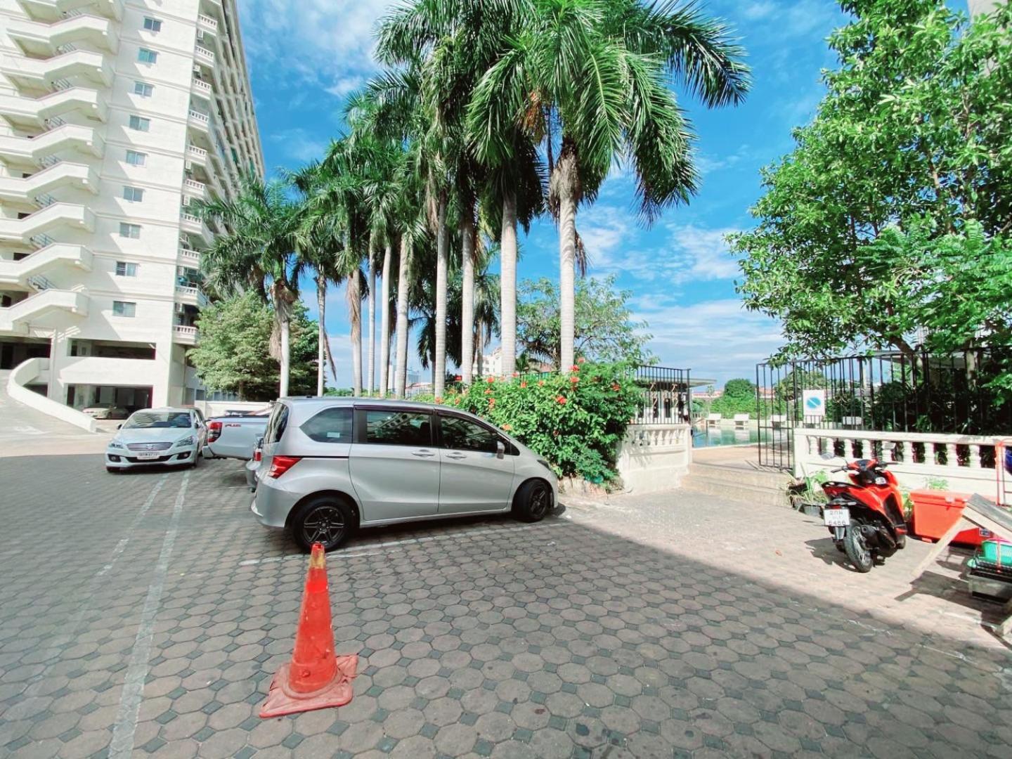 Niran Grand A4f Pattaya